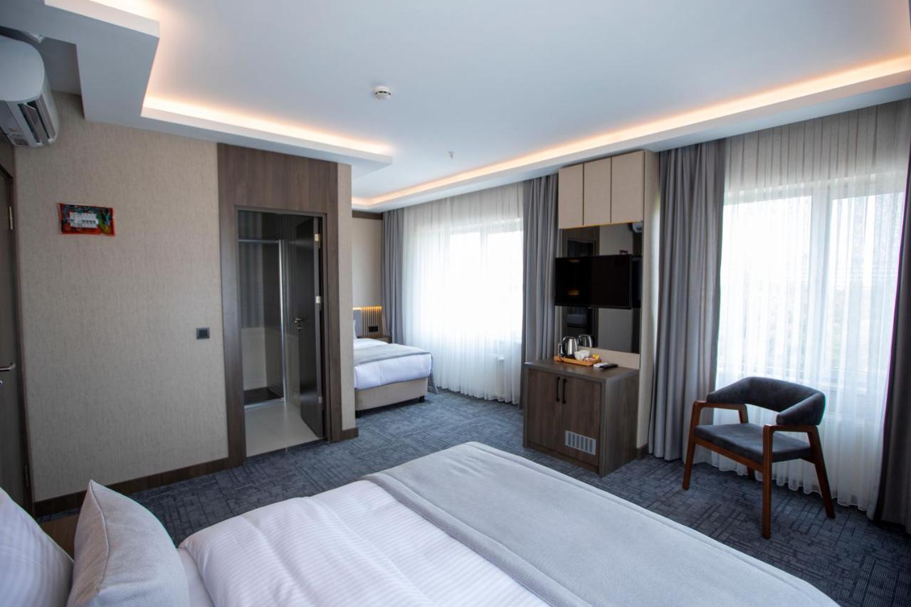 Hotel The